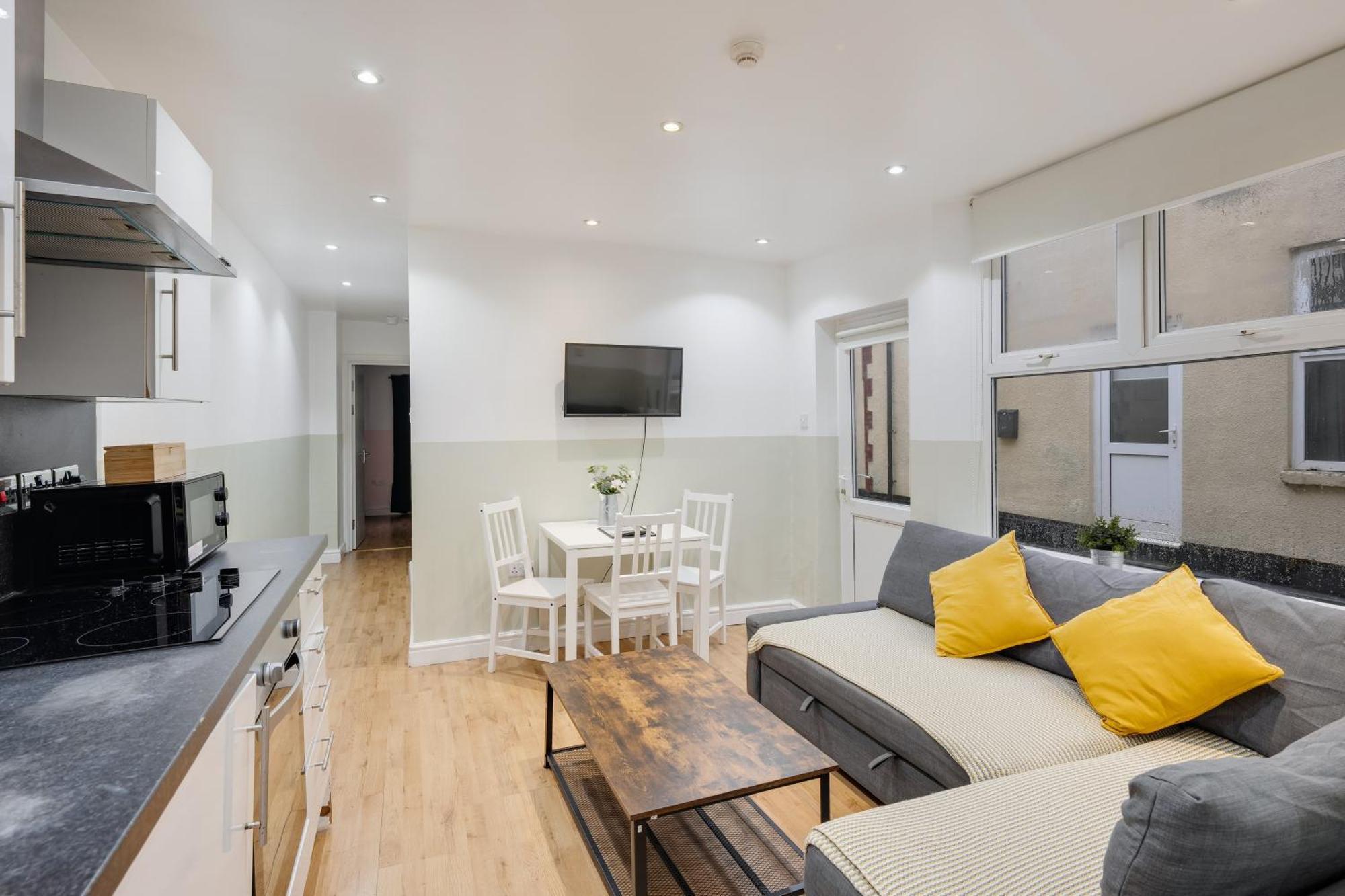 2 Bedroom Apartment For Up To 6 Nr Centre Κάρντιφ Εξωτερικό φωτογραφία